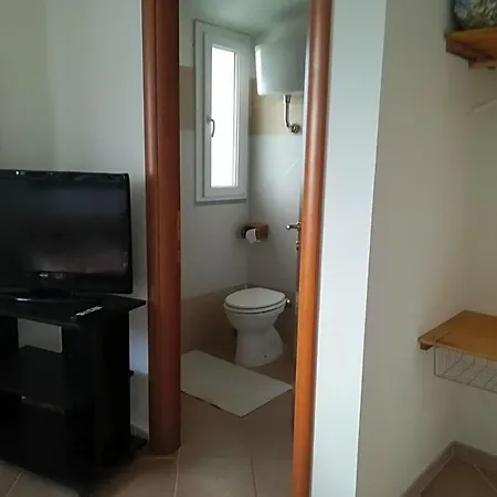Bed And Coffee Sas Damas Bed & Breakfast 3*