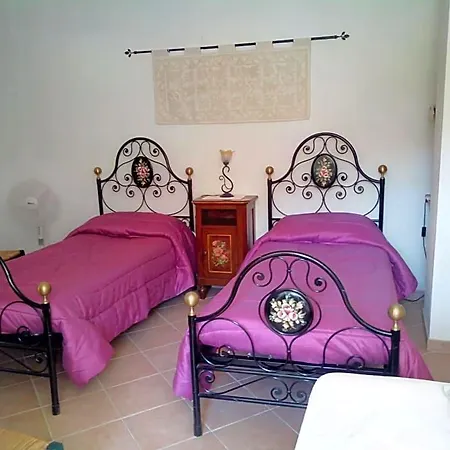 Bed & Breakfast Bed And Coffee Sas Damas 3*